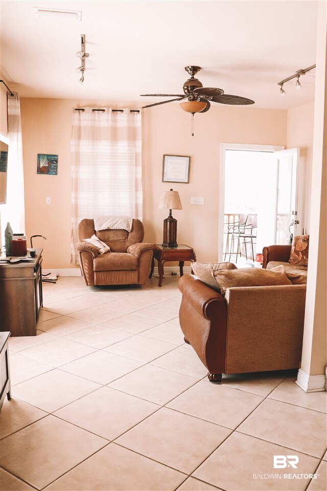 417 Windmill Ridge Road, Unit B Gulf Shores, AL 36542 - Photo 3 of 26