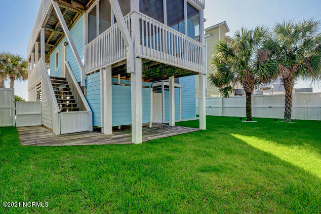237 Topsail Road North Topsail Beach, NC 28460 - Photo 8 of 30 033_p4255233_4_5_6_7_8_9