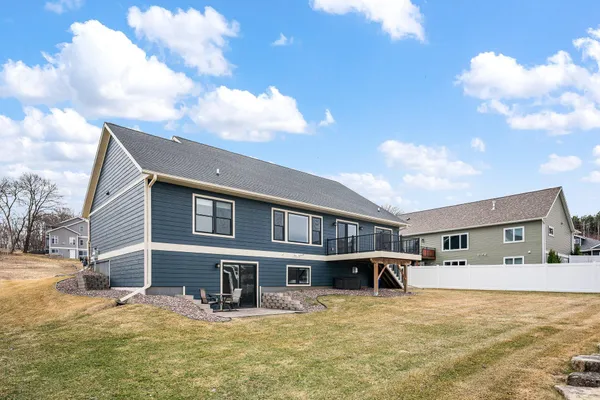 $625,000 | 614 Forest View Drive, Holmen, WI 54636