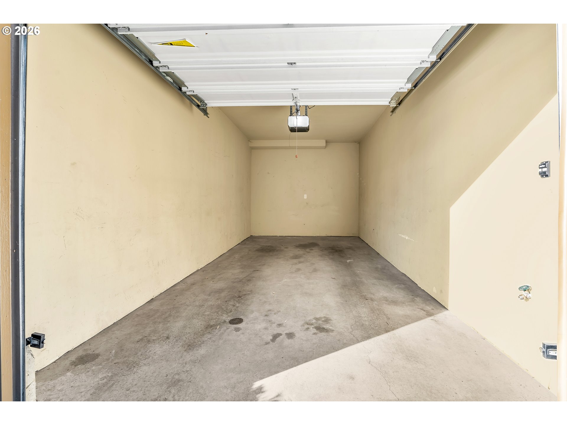 1000 Southwest 170th Avenue, Unit 201 Beaverton, OR 97003 - Photo 29 of 37 a view of a garage