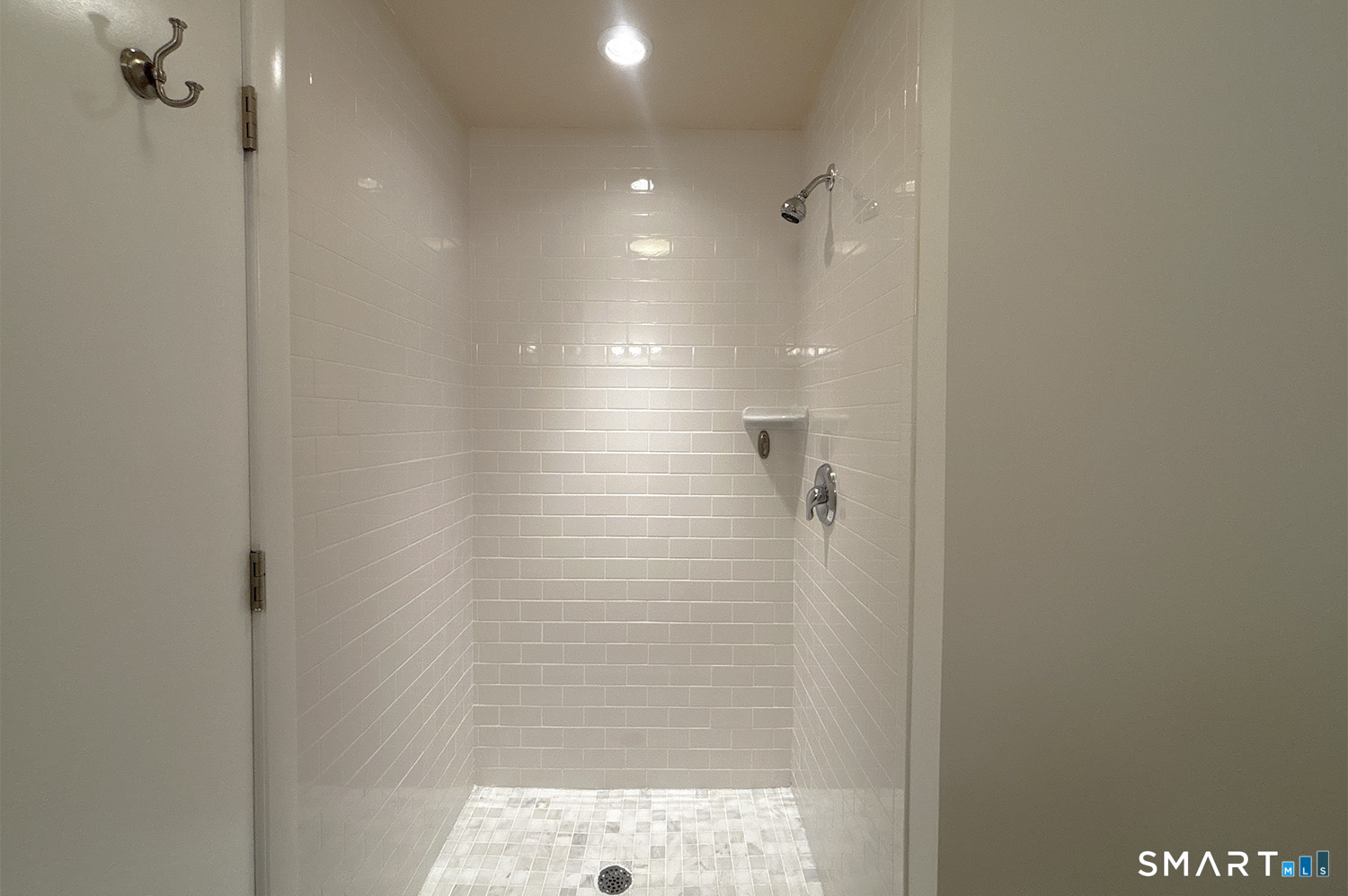1139 Post Road, Unit 2A Fairfield, CT 06824 - Photo 12 of 17