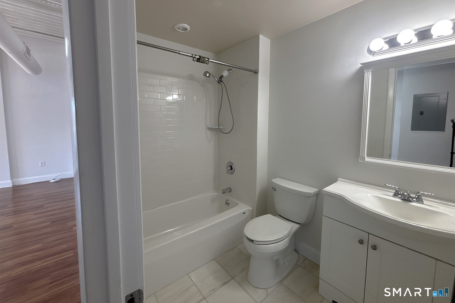 1139 Post Road, Unit 2A Fairfield, CT 06824 - Photo 8 of 17