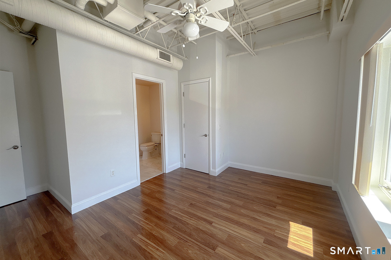 1139 Post Road, Unit 2A Fairfield, CT 06824 - Photo 10 of 17