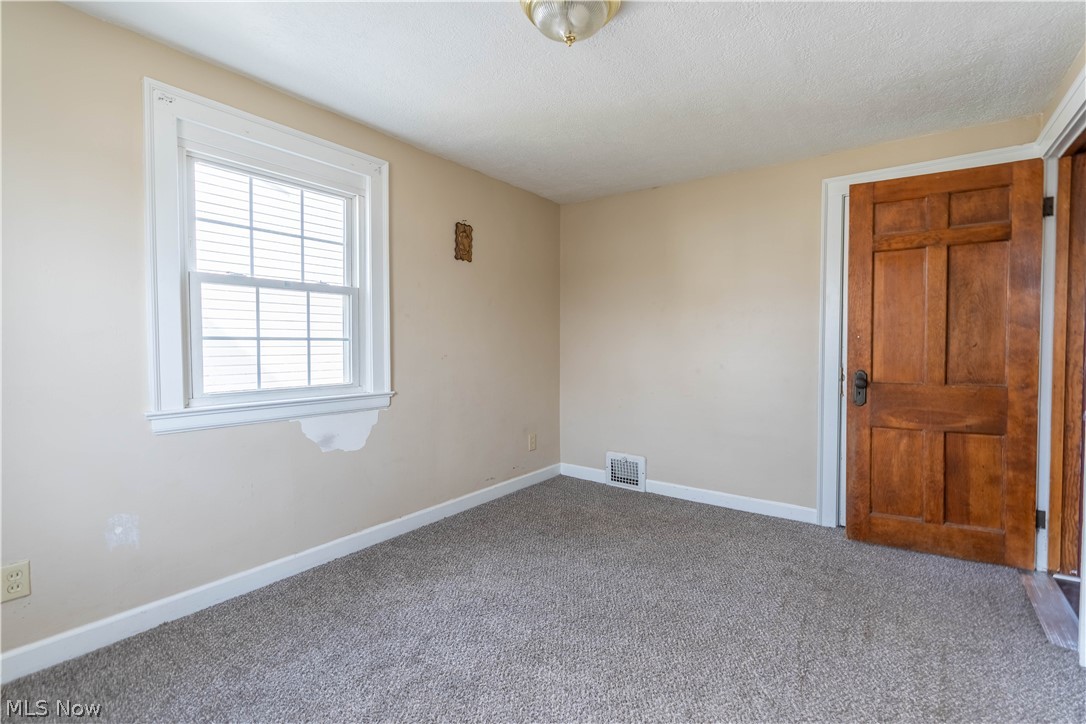 1360 Crescent Road Southwest Canton, OH 44710 - Photo 17 of 29