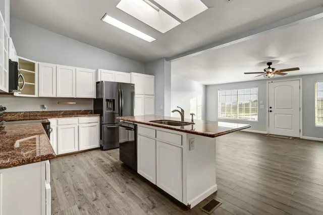 $445,000 | 3814 Lakeview Drive, Ione, CA 95640