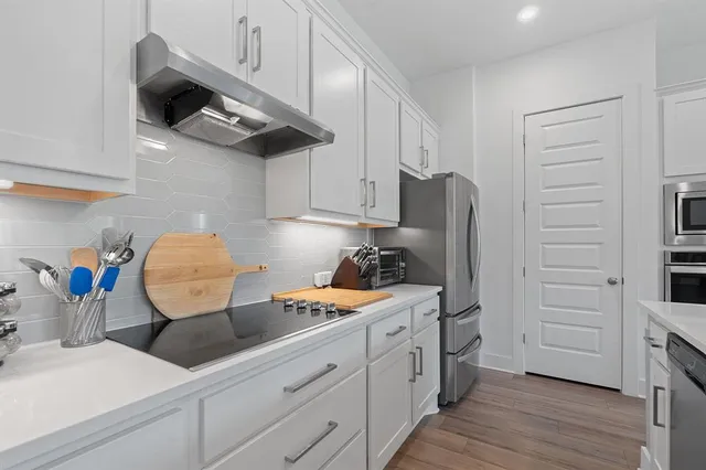 $3,300 | 16913 Adoro Drive, Manor, TX 78653