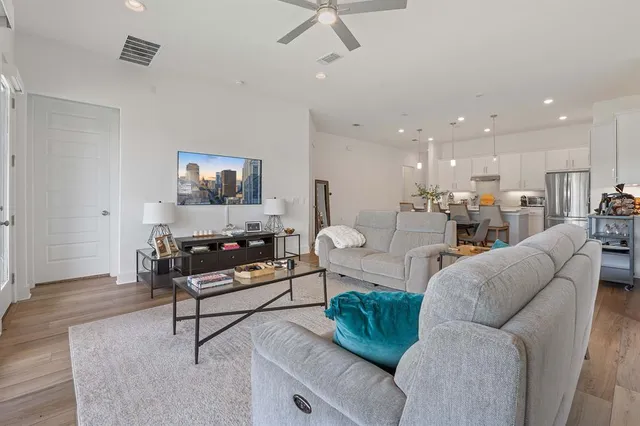 $3,300 | 16913 Adoro Drive, Manor, TX 78653