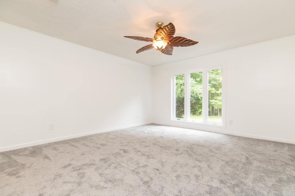 11 Oldham Road Hampstead, NH 03841 - Photo 14 of 39