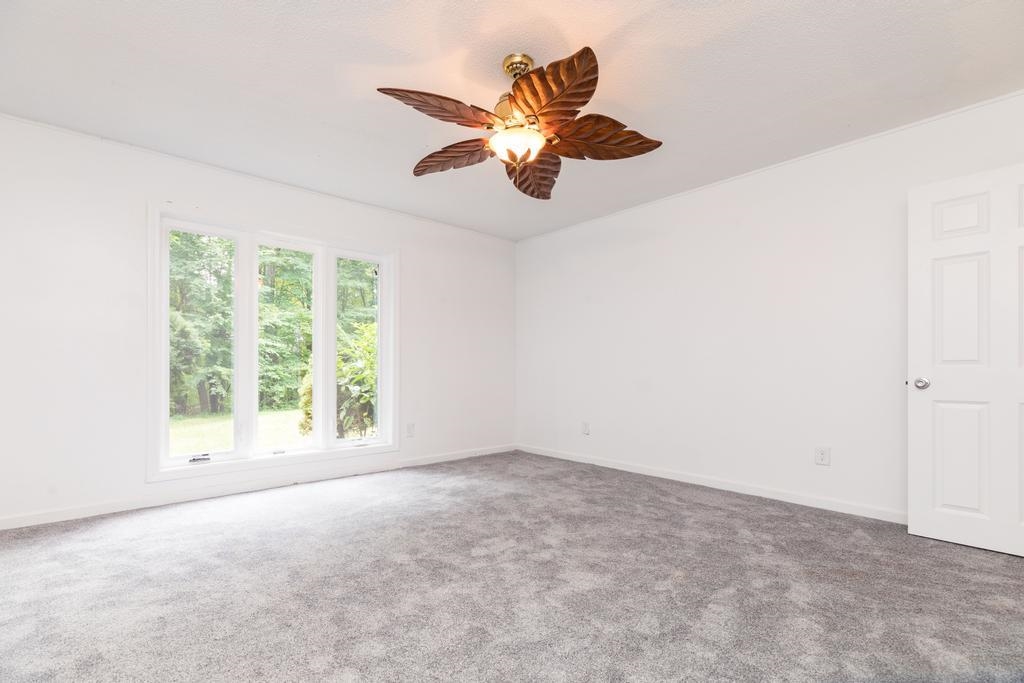 11 Oldham Road Hampstead, NH 03841 - Photo 17 of 39