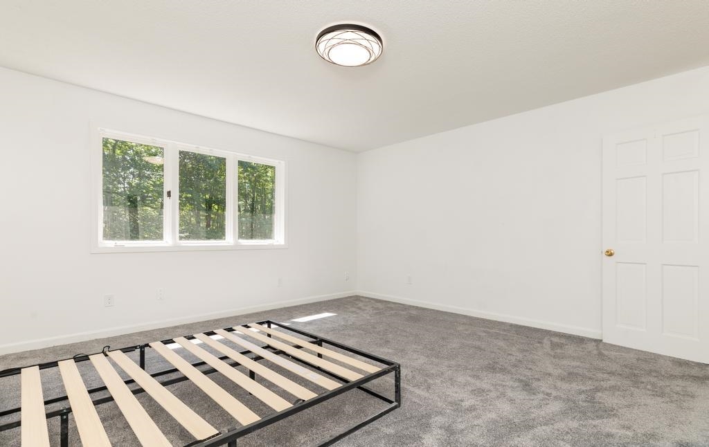 11 Oldham Road Hampstead, NH 03841 - Photo 31 of 39