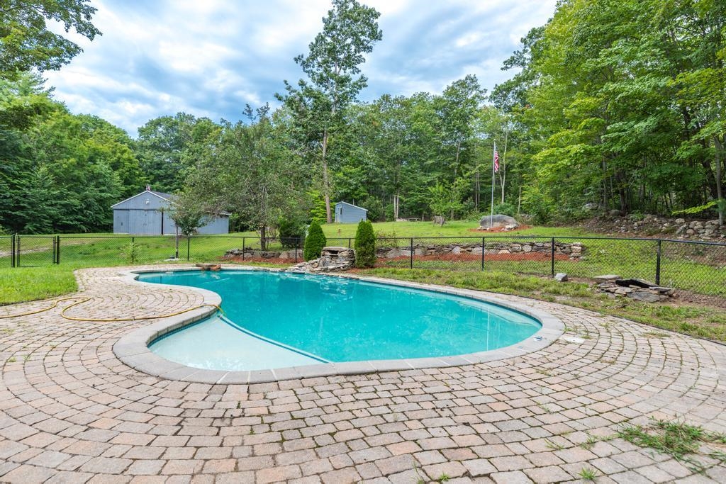 11 Oldham Road Hampstead, NH 03841 - Photo 33 of 39