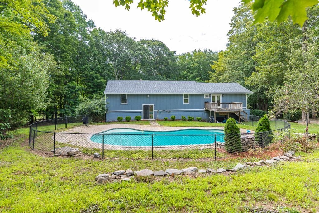 11 Oldham Road Hampstead, NH 03841 - Photo 34 of 39