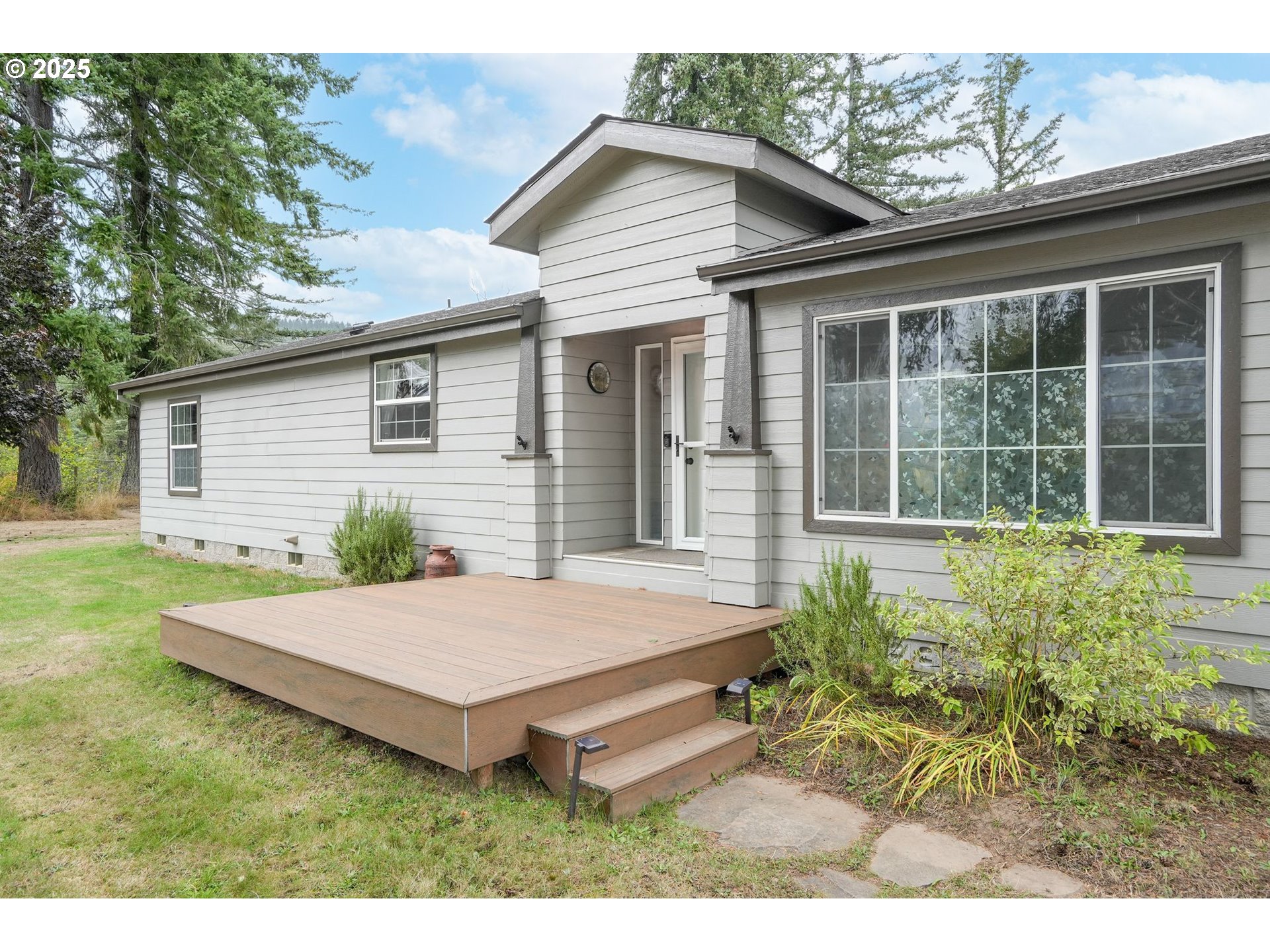 40219 North Dogwood Road Mill City, OR 97360 - Photo 2 of 47 a view of outdoor space yard and porch
