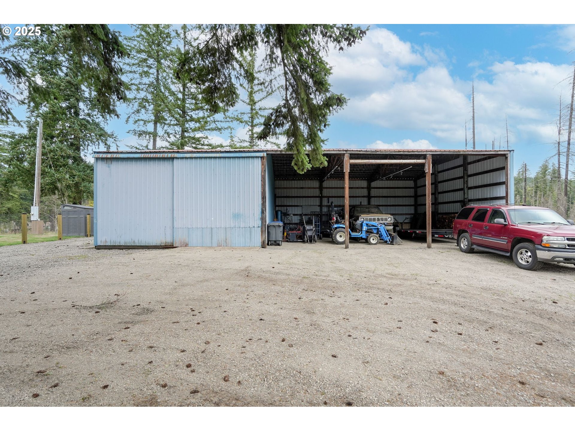 40219 North Dogwood Road Mill City, OR 97360 - Photo 4 of 47 a view of a house with a outdoor space