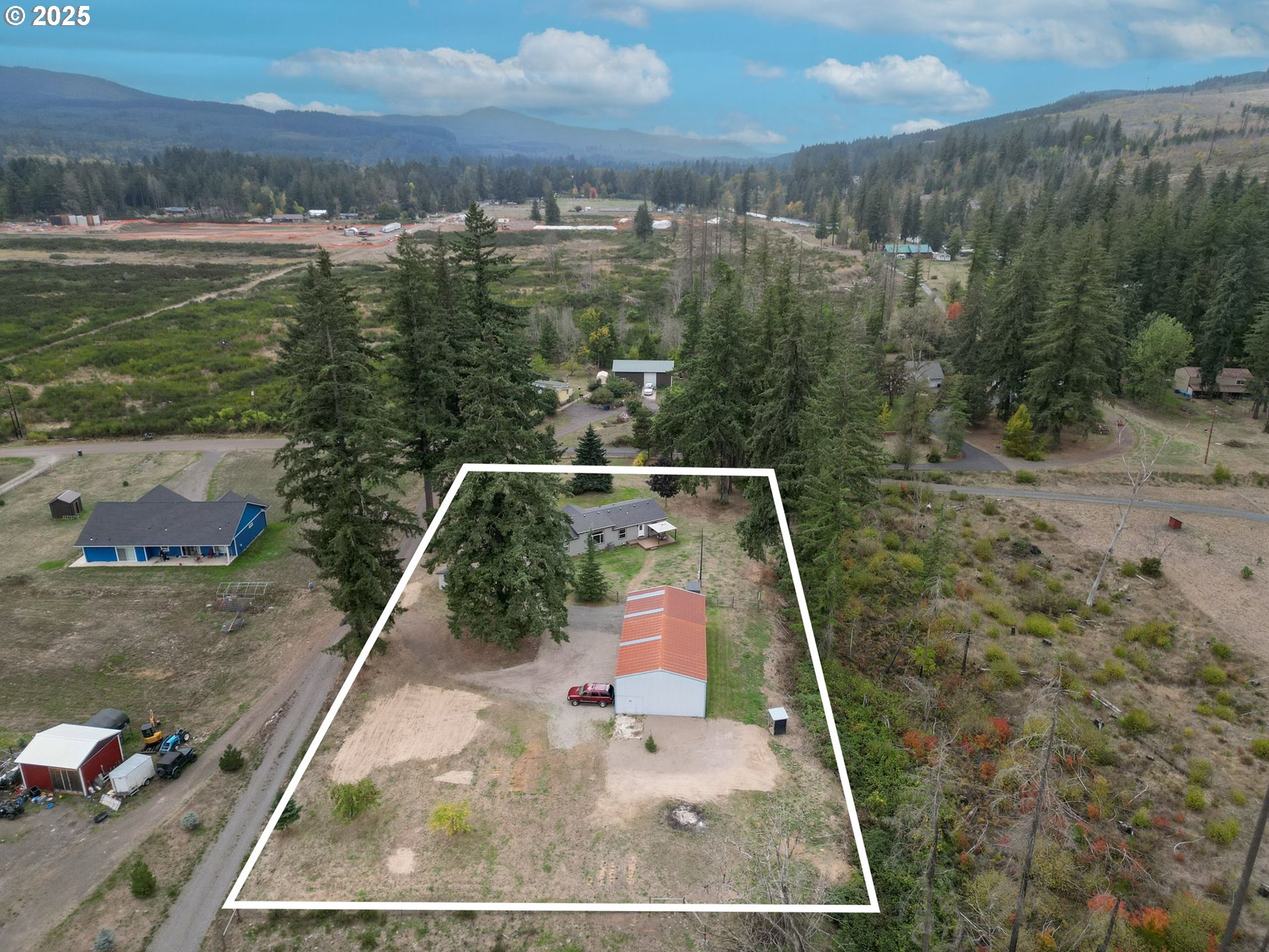 40219 North Dogwood Road Mill City, OR 97360 - Photo 46 of 47 a view of swimming pool with a yard