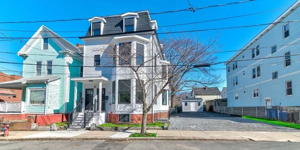$899,000 | 13 Arlington Street, Unit B, Somerville, MA 02145