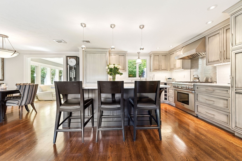 45 Forest Ridge Road Weston, MA 02493 - Photo 3 of 42