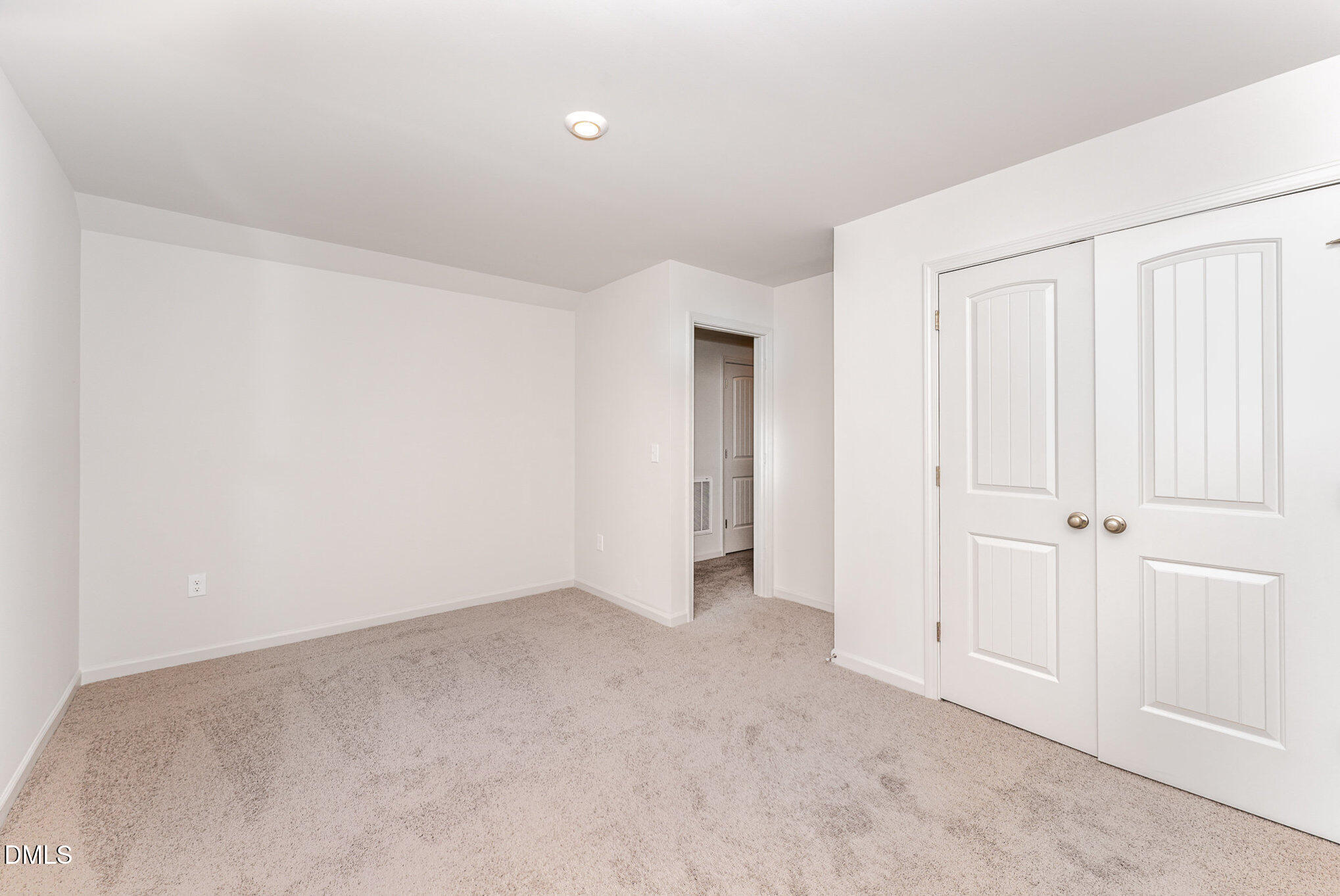 146 Starlet Ridge Way Clayton, NC 27520 - Photo 13 of 16 013_a7405558-edit_256