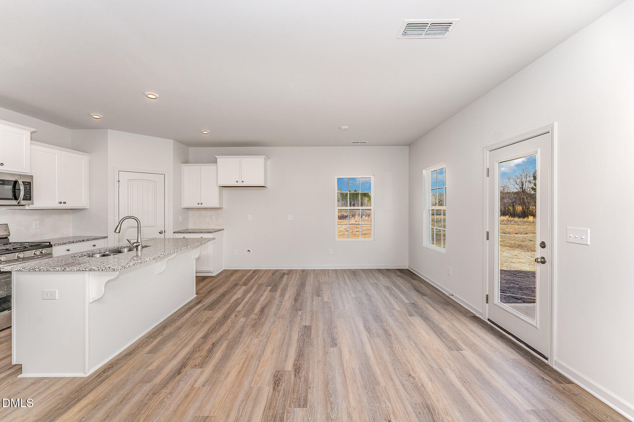 146 Starlet Ridge Way Clayton, NC 27520 - Photo 4 of 16 004_a7405538-edit_824