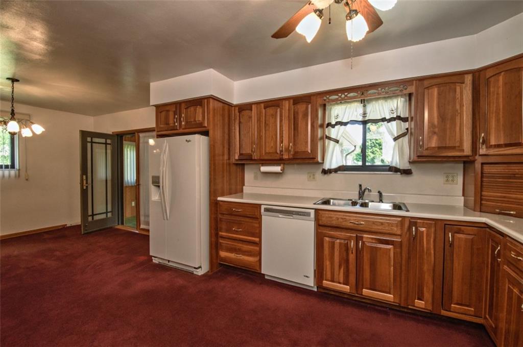 114 Springdale Road Venetia, PA 15367 - Photo 4 of 25 Gallery Image 4
