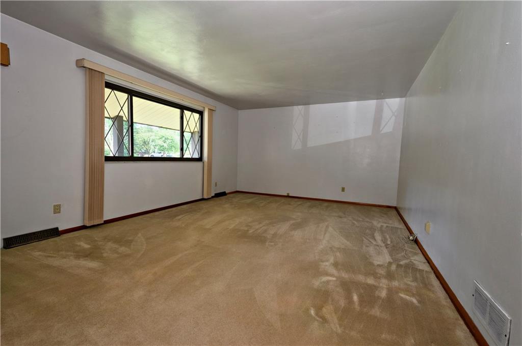 114 Springdale Road Venetia, PA 15367 - Photo 8 of 25 Gallery Image 8