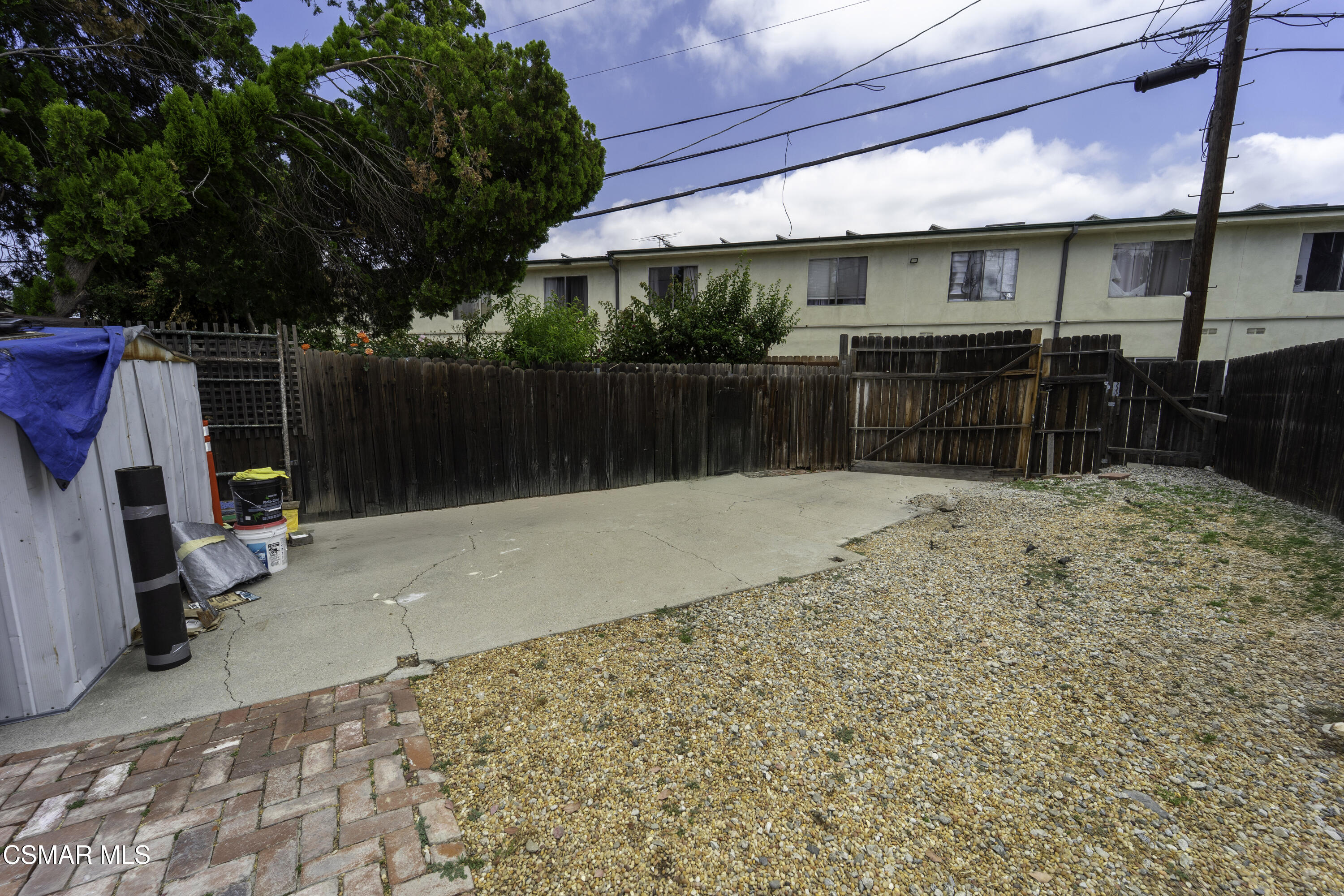 5834 Balcom Avenue Encino, CA 91316 - Photo 9 of 10 a view of a backyard