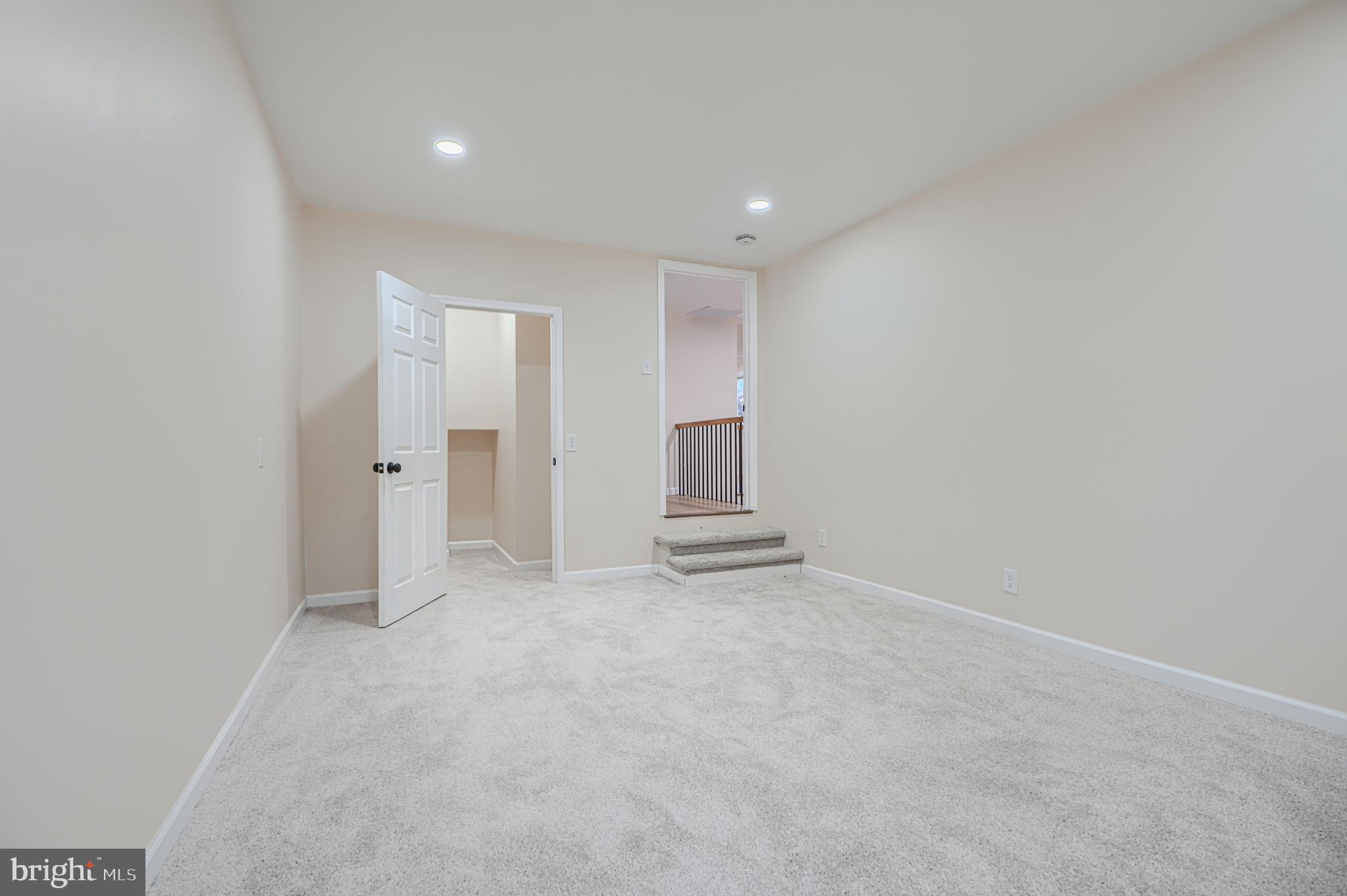 5902 Helfrich Road Baltimore, MD 21225 - Photo 29 of 34 Gallery Image 29
