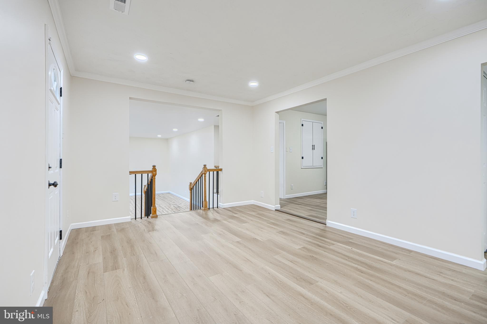 5902 Helfrich Road Baltimore, MD 21225 - Photo 6 of 34 Newly installed Luxury vinyl