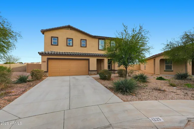 $1,700 | 1225 9th Place, Coolidge, AZ 85128