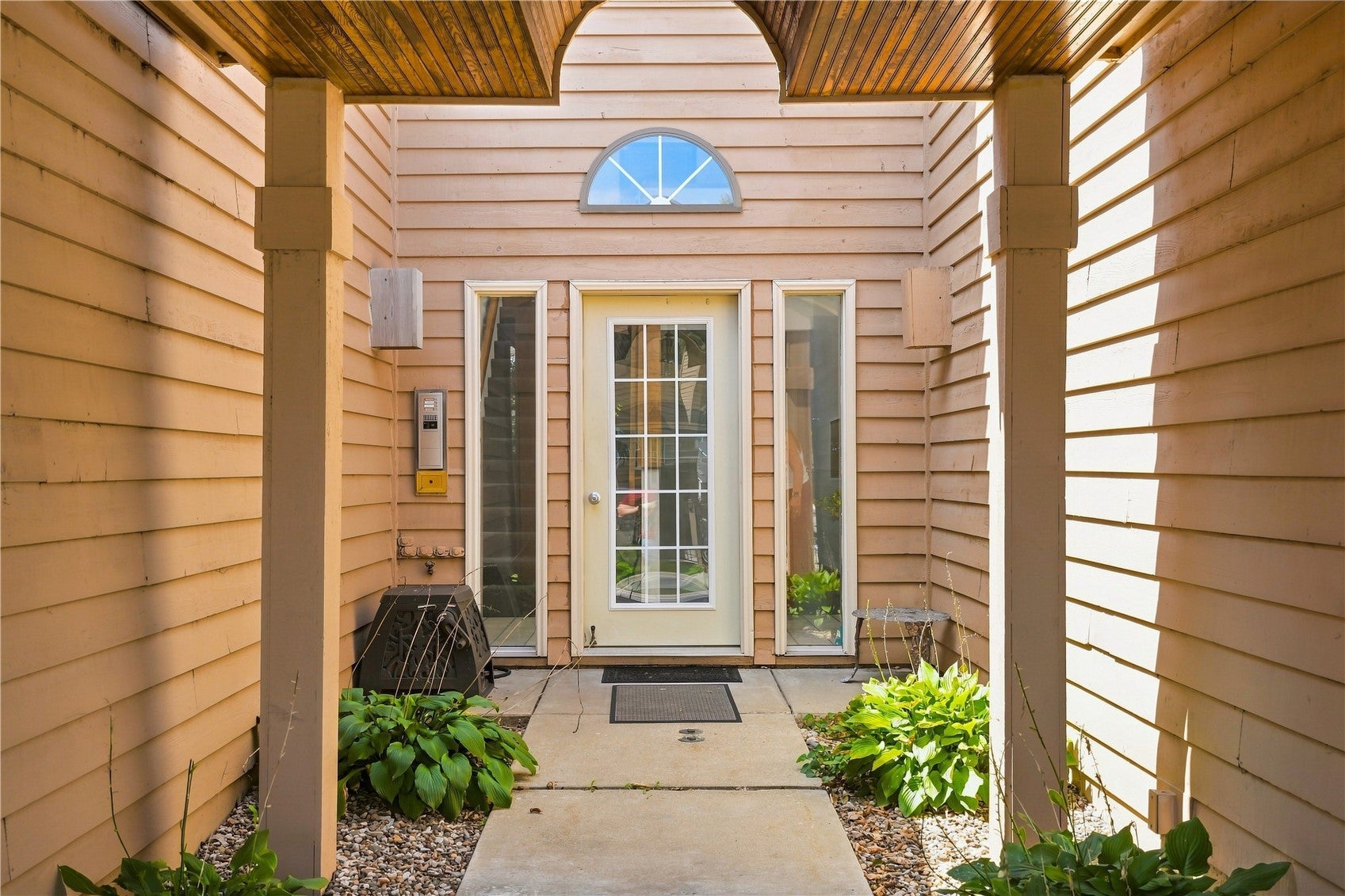 755 East Post Road Southeast, Unit 2 Cedar Rapids, IA 52403 - Photo 2 of 25 Gallery Image 2