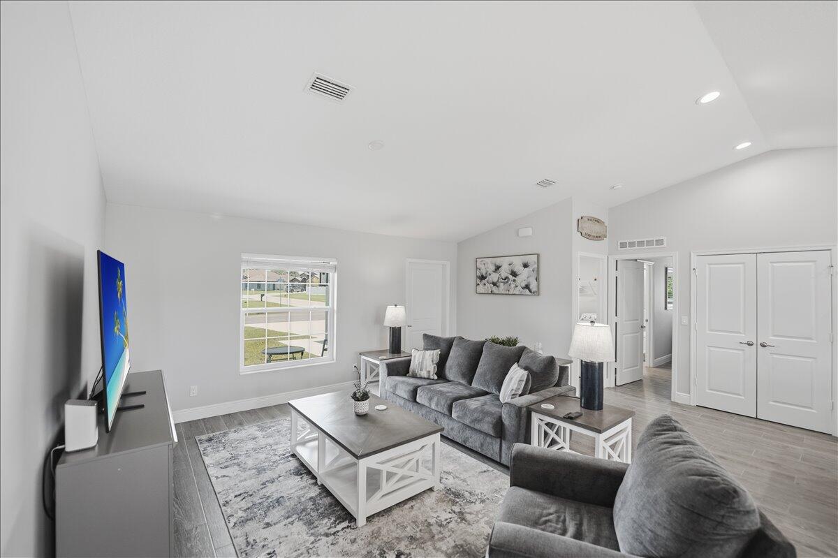 2213 Southwest Salmon Road Port St. Lucie, FL 34953 - Photo 13 of 44 15-DSC3554