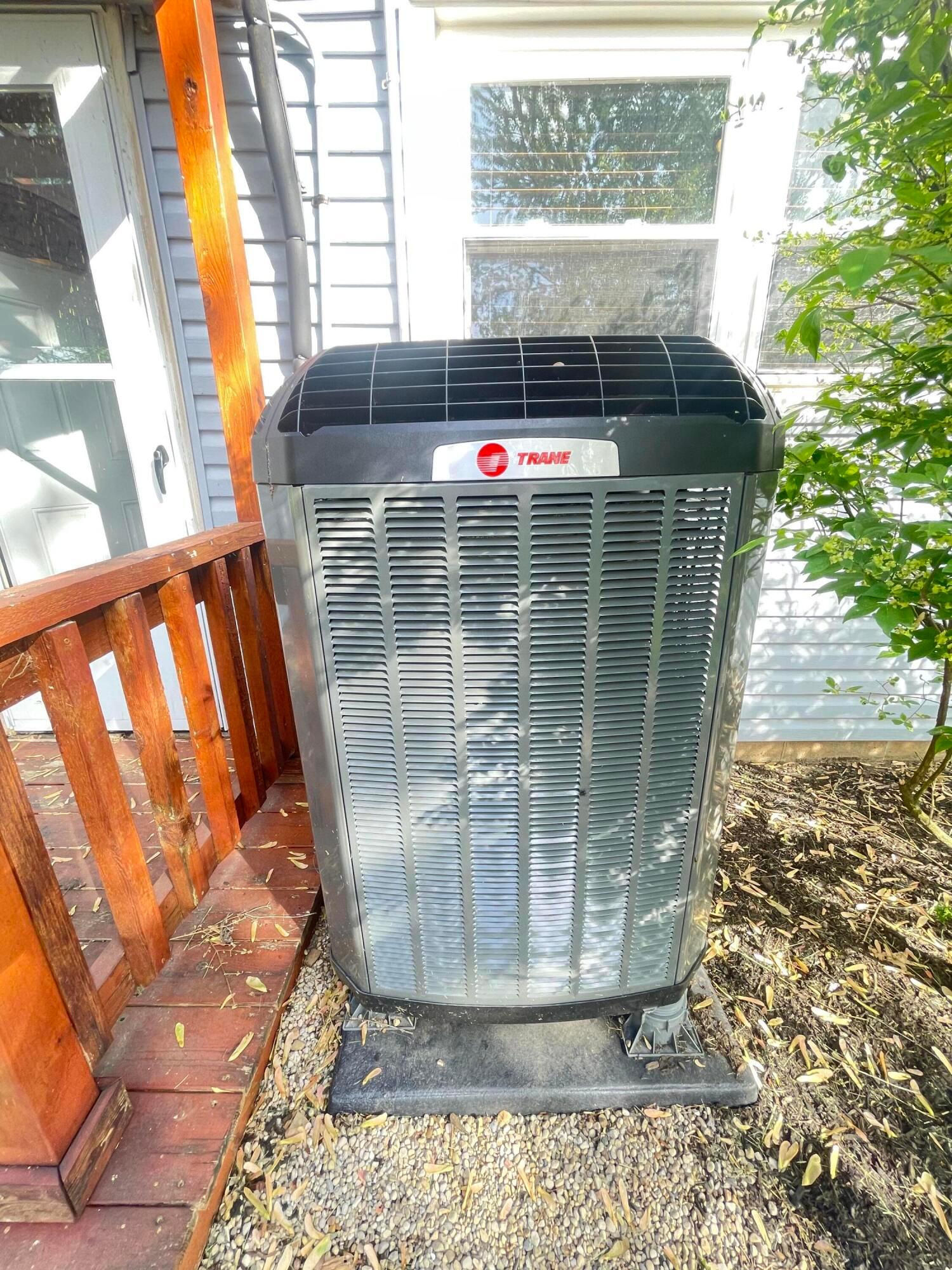 3513 Wyncote Road Columbus, OH 43232 - Photo 14 of 20 Newer Trane heat pump