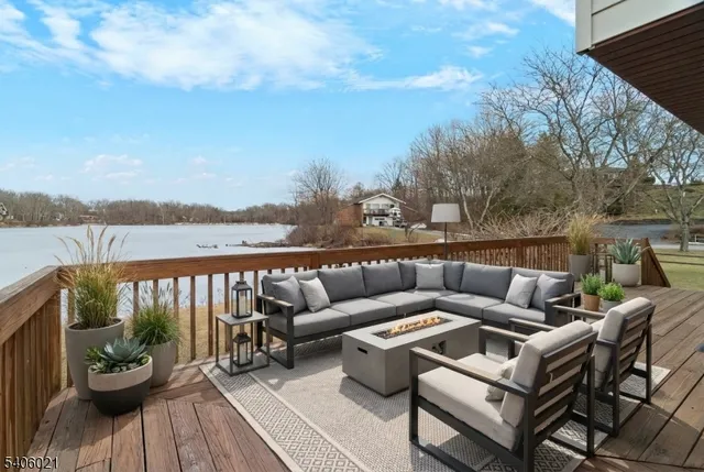 $549,900 | 18 Valley Drive West, Vernon, NJ 07418