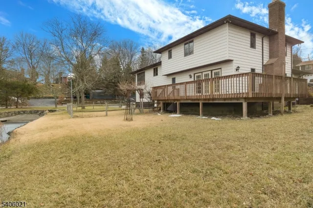 $549,900 | 18 Valley Drive West, Vernon, NJ 07418