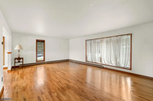 $549,900 | 18 Valley Drive West, Vernon, NJ 07418