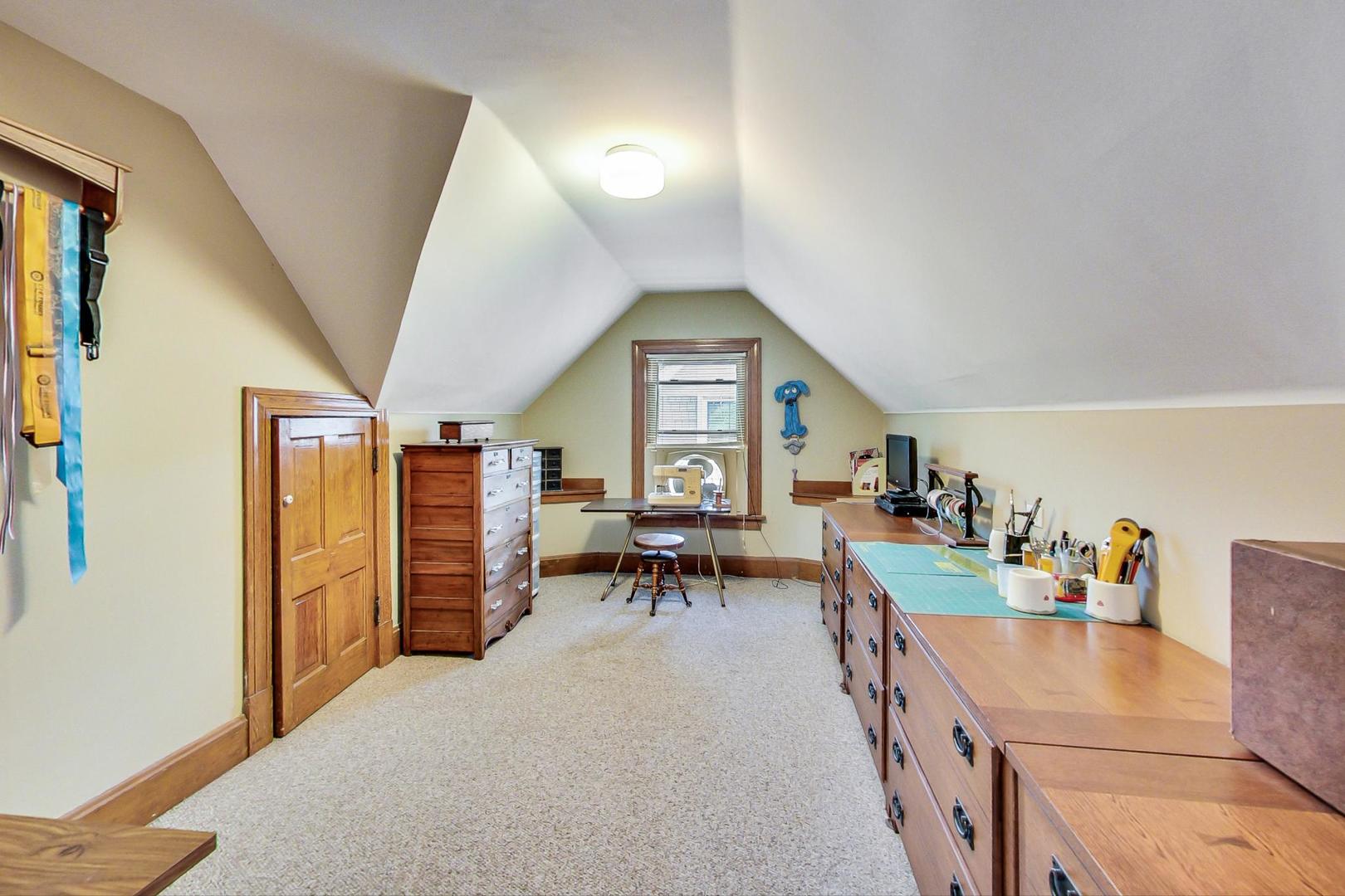 125 Woodside Road Riverside, IL 60546 - Photo 24 of 37