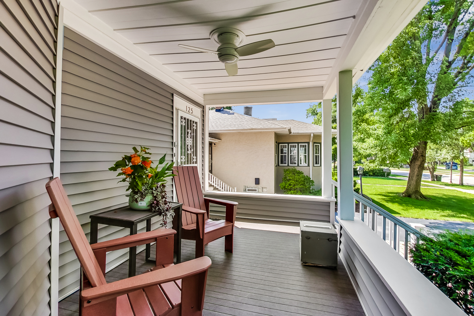 125 Woodside Road Riverside, IL 60546 - Photo 4 of 37