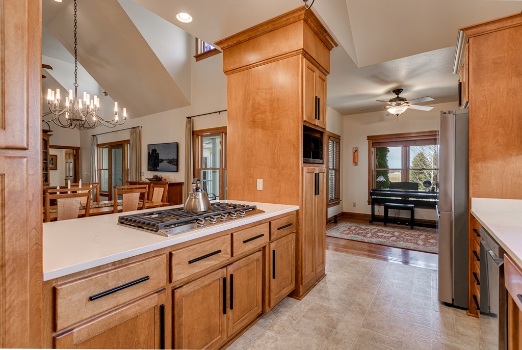 4951 Country View Road Sturgeon Bay, WI 54235 - Photo 15 of 77 Gallery Image 15