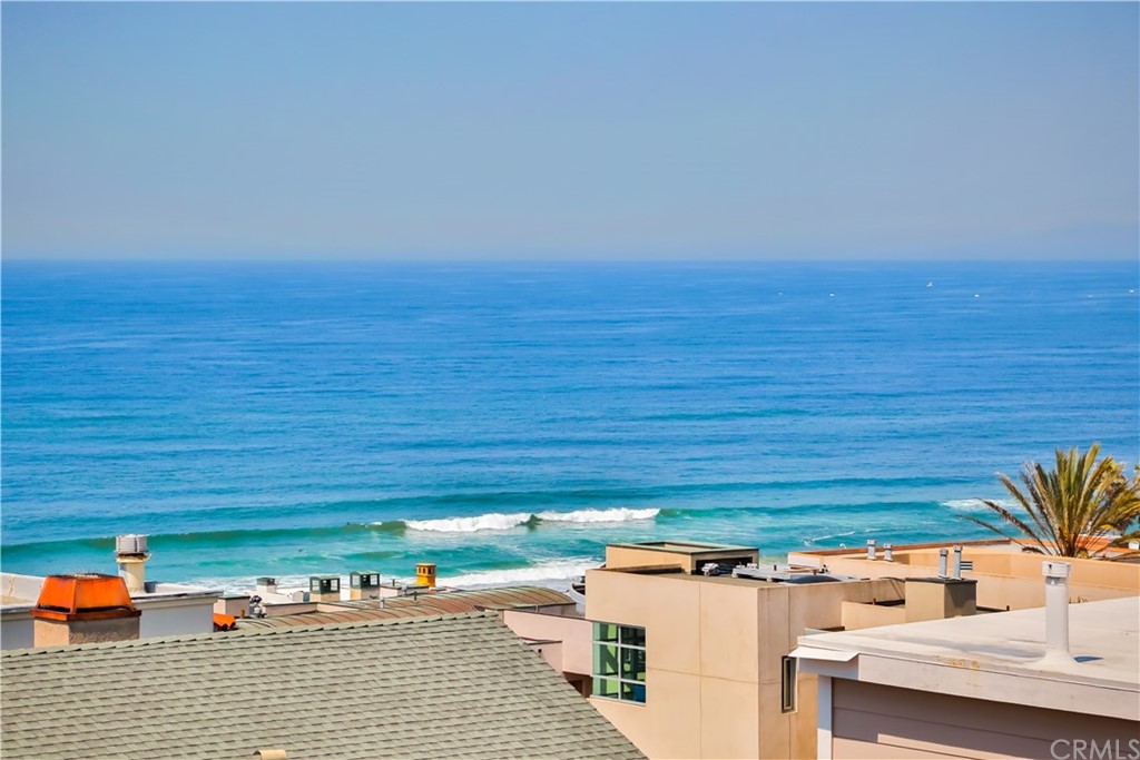 329 21st Place Manhattan Beach, CA 90266 - Photo 11 of 18 an outdoor view with swimming pool