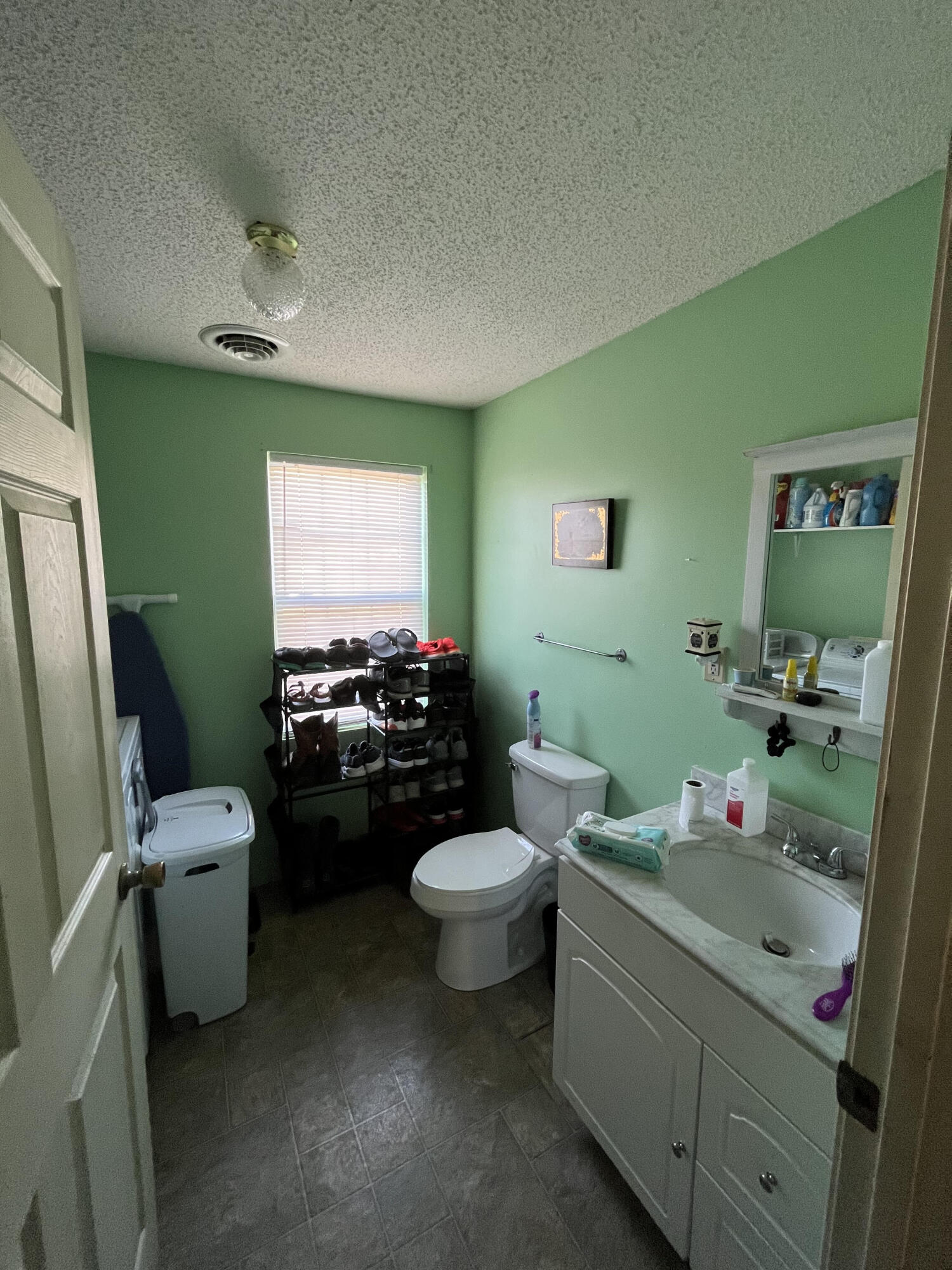 1035 Berry Road Elizabethton, TN 37643 - Photo 6 of 11 6