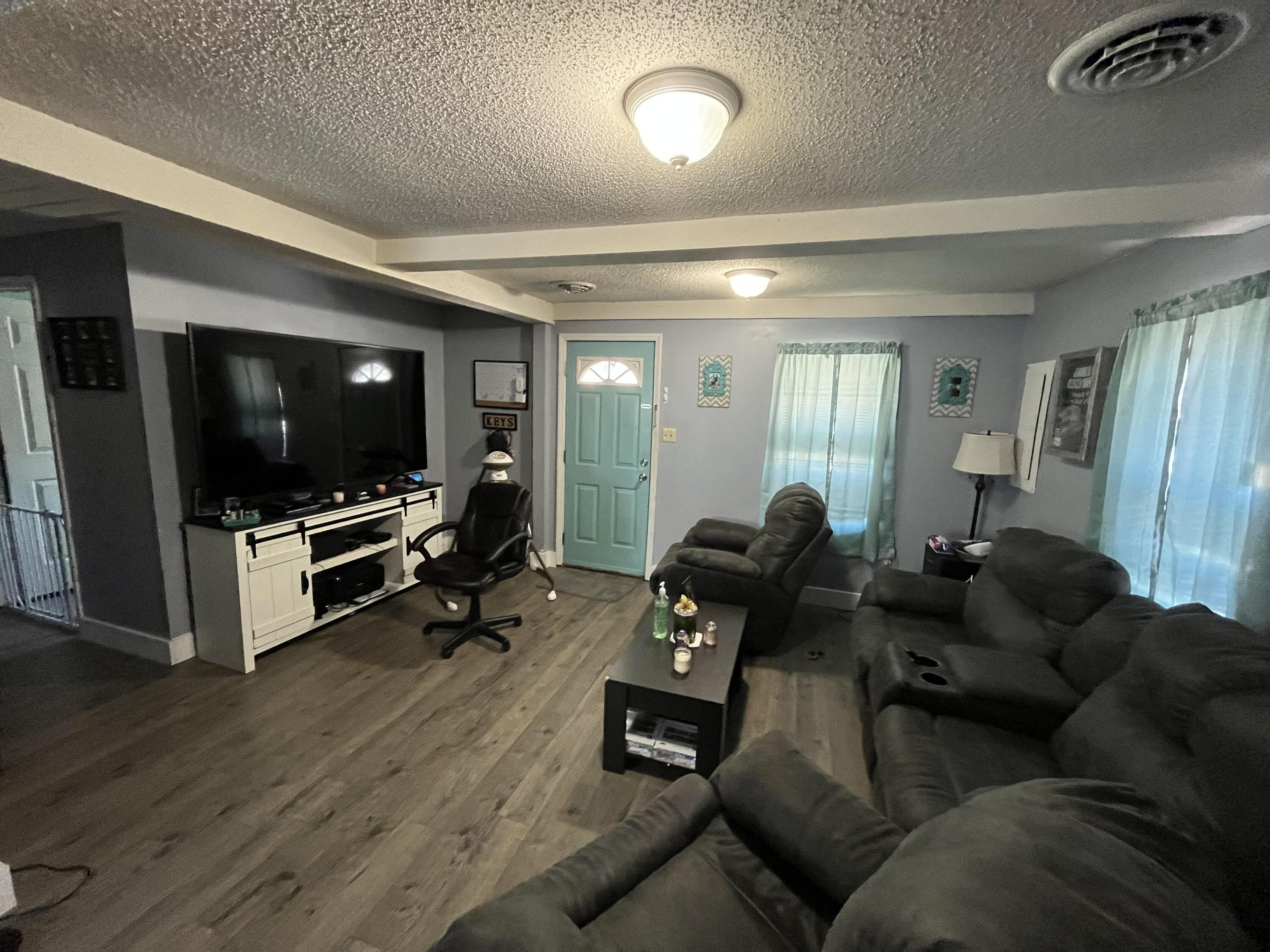1035 Berry Road Elizabethton, TN 37643 - Photo 9 of 11 9