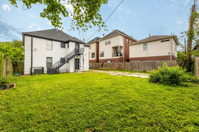 $1,625 | 2805 Isabella Street, Unit 2, Houston, TX 77004