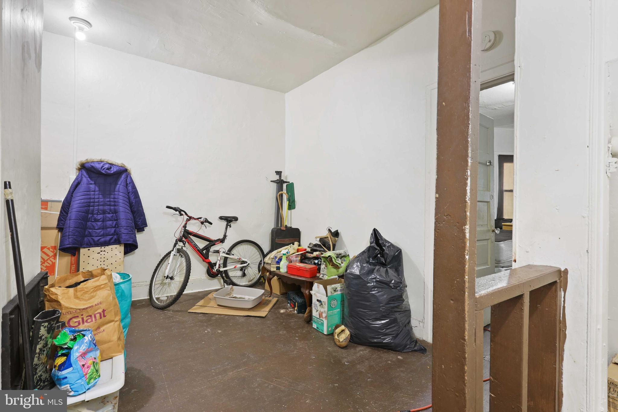 3955 Greenmount Avenue Baltimore, MD 21218 - Photo 33 of 42 2ne floor unit