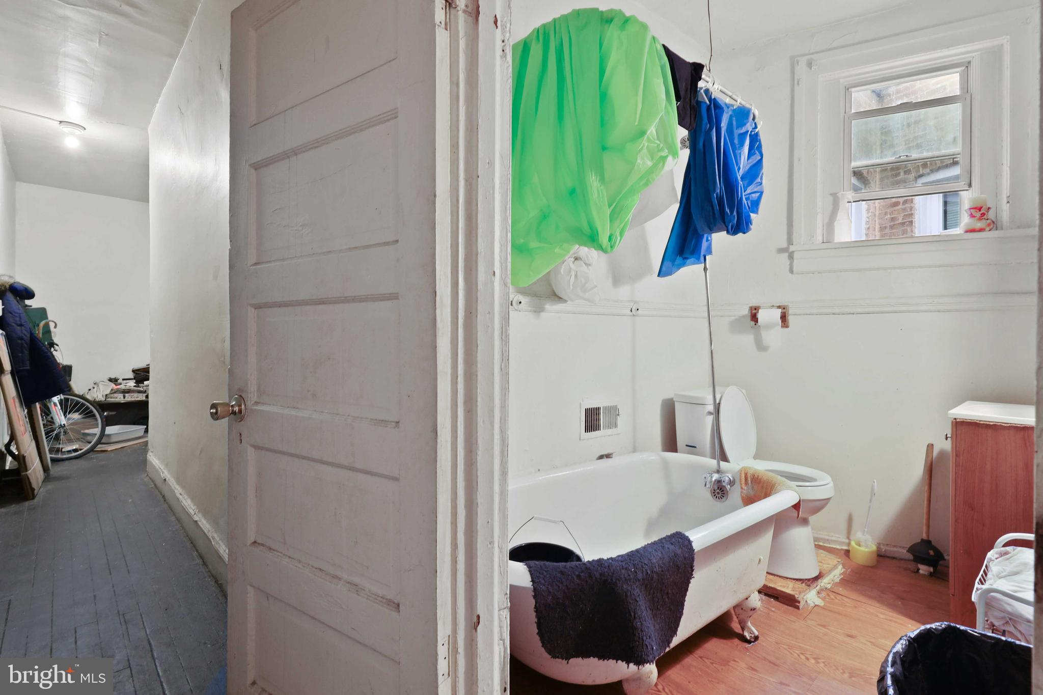 3955 Greenmount Avenue Baltimore, MD 21218 - Photo 36 of 42 Unit#2-Full bathroom