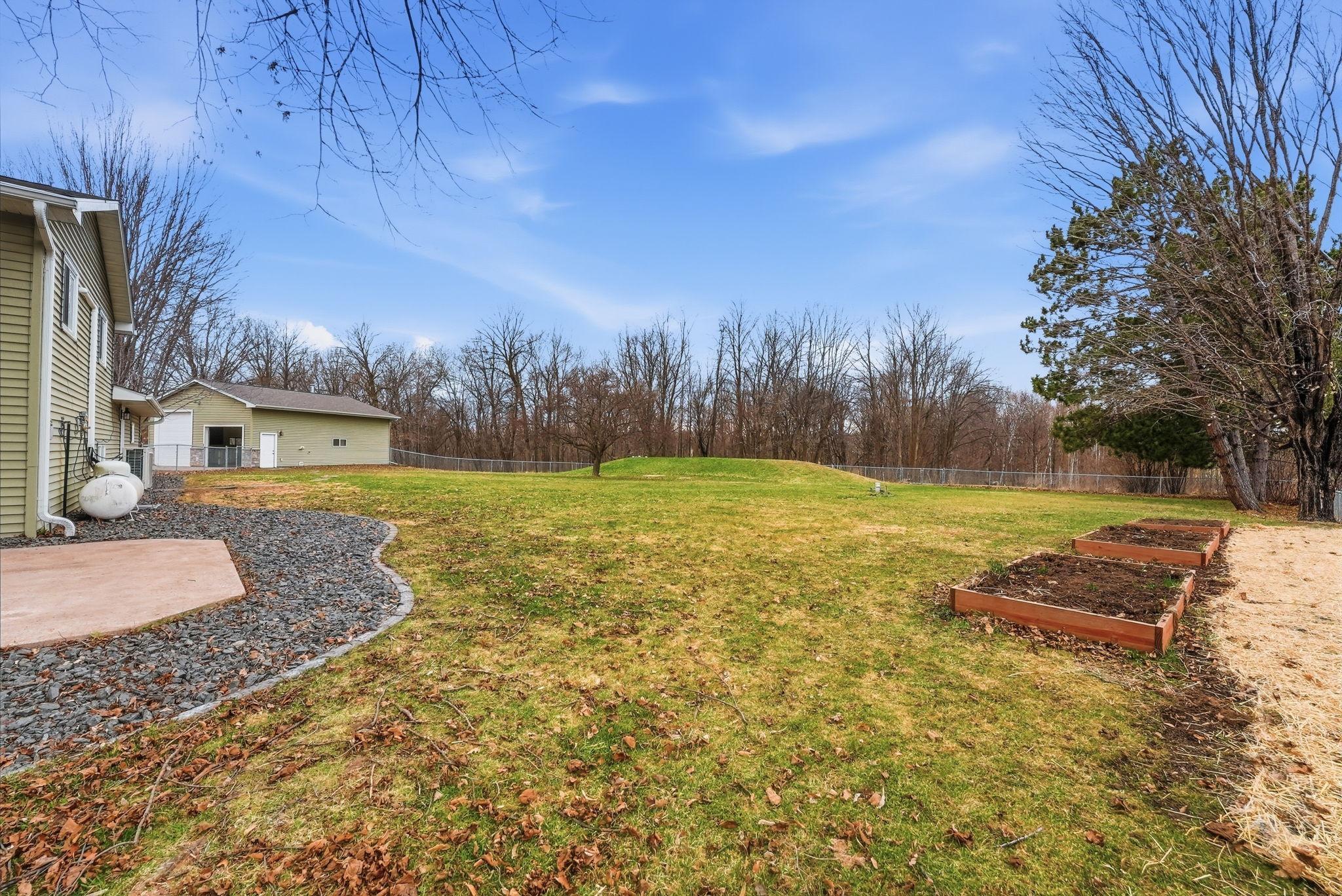 8285 Birchview Road Grasston, MN 55030 - Photo 4 of 57