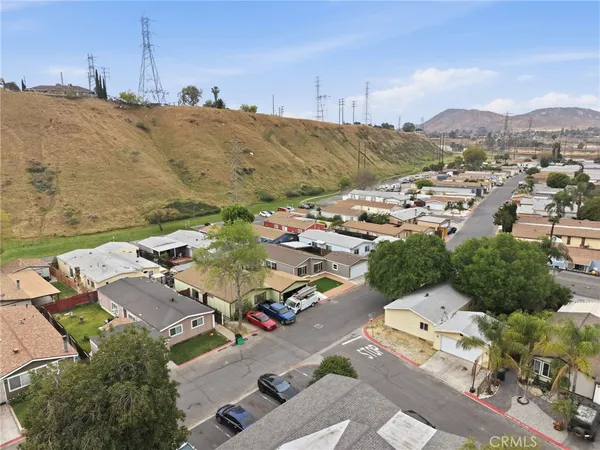 $399,900 | 700 East Washington Street, Unit 98, Colton, CA 92324