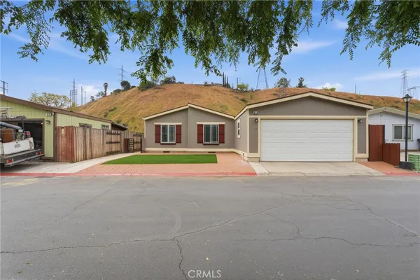 $399,900 | 700 East Washington Street, Unit 98, Colton, CA 92324