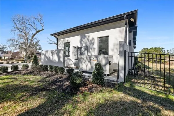 $2,000,000 | 30646 Heron View, Springfield, LA 70462