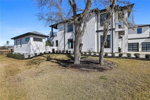 $2,000,000 | 30646 Heron View, Springfield, LA 70462