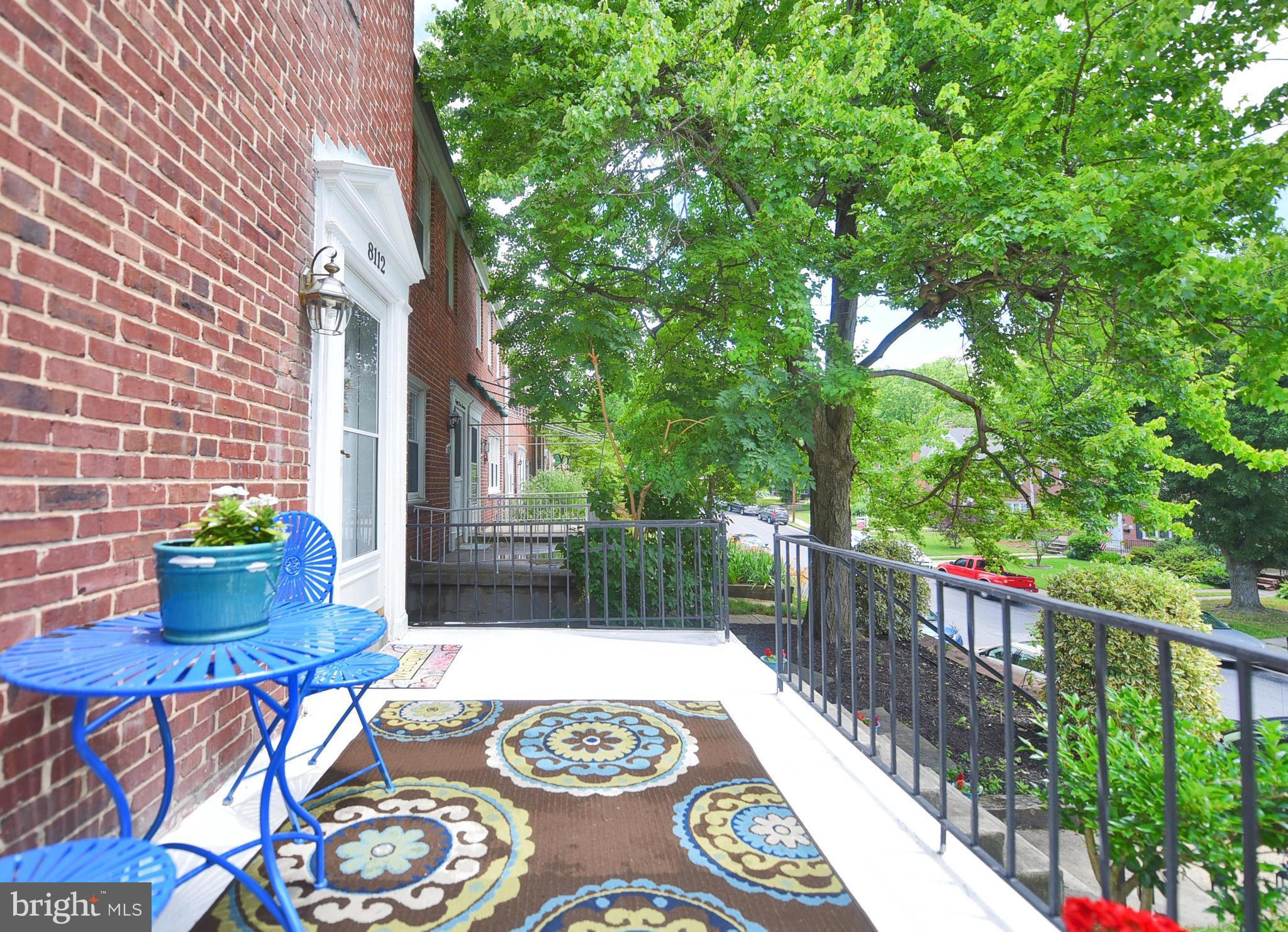 8112 Clyde Bank Road Baltimore, MD 21286 - Photo 2 of 30 Catch up with the neighbors